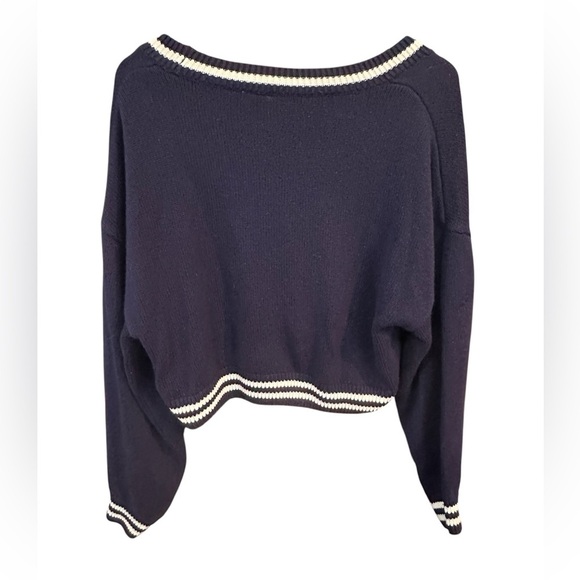 H&M Divided NY Logo, v-neck cropped Cardigan Sweater. Academia Preppy Sz L - Picture 2 of 9